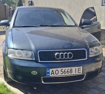 Зелений Ауді А4, об'ємом двигуна 1.78 л та пробігом 350 тис. км за 3000 $, фото 1 на Automoto.ua
