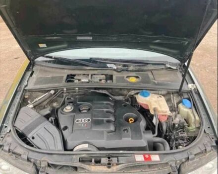 Зеленый Ауди А4, объемом двигателя 1.9 л и пробегом 340 тыс. км за 4500 $, фото 1 на Automoto.ua