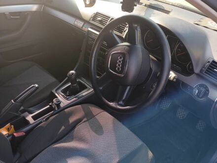 Ауді А4 2005 у Конотопе на Automoto.ua Зелений Ауді А4, об'ємом двигуна 2 л та пробігом 440 тис. км за 3300 $, фото 1 на Automoto.ua