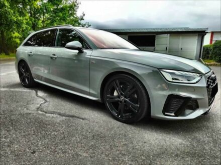 Зеленый Ауди А4, объемом двигателя 2 л и пробегом 15 тыс. км за 17000 $, фото 1 на Automoto.ua