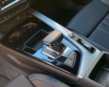 Белый Ауди А5, объемом двигателя 2 л и пробегом 8 тыс. км за 33490 $, фото 5 на Automoto.ua