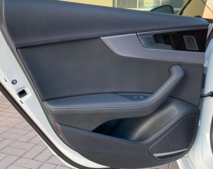 Белый Ауди А5, объемом двигателя 2 л и пробегом 8 тыс. км за 33490 $, фото 29 на Automoto.ua