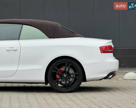 Белый Ауди А5, объемом двигателя 1.98 л и пробегом 227 тыс. км за 10500 $, фото 8 на Automoto.ua