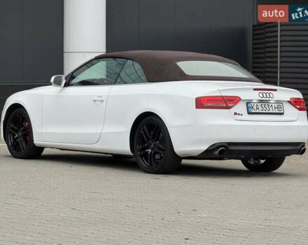Белый Ауди А5, объемом двигателя 1.98 л и пробегом 227 тыс. км за 10500 $, фото 10 на Automoto.ua