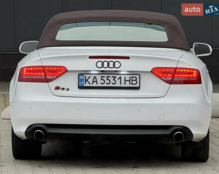 Белый Ауди А5, объемом двигателя 1.98 л и пробегом 227 тыс. км за 10500 $, фото 11 на Automoto.ua