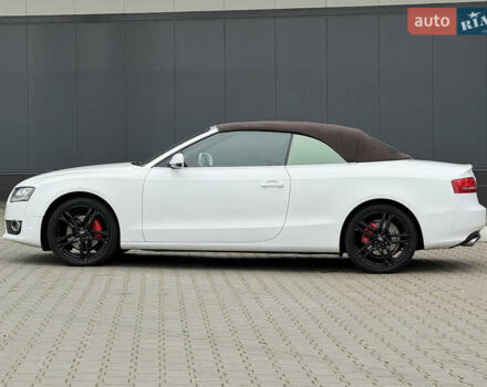 Белый Ауди А5, объемом двигателя 1.98 л и пробегом 227 тыс. км за 10500 $, фото 9 на Automoto.ua