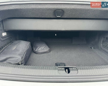 Белый Ауди А5, объемом двигателя 1.98 л и пробегом 99 тыс. км за 25550 $, фото 52 на Automoto.ua