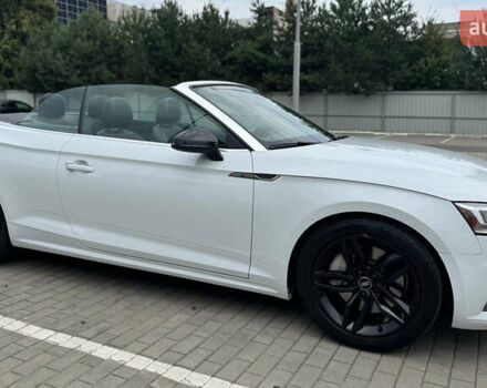 Белый Ауди А5, объемом двигателя 1.98 л и пробегом 99 тыс. км за 25550 $, фото 1 на Automoto.ua