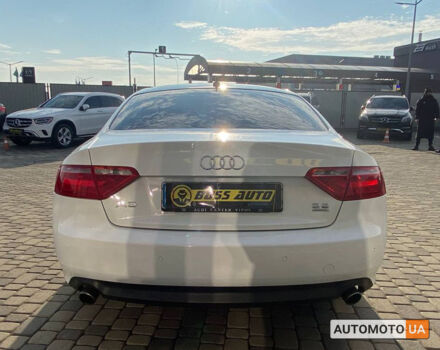 Білий Ауді A5, об'ємом двигуна 3.2 л та пробігом 199 тис. км за 10500 $, фото 5 на Automoto.ua