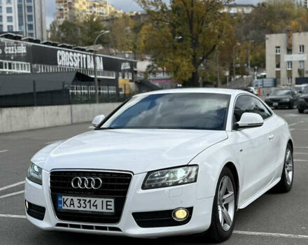 Ауди А5 2008 в Киеве на Automoto.ua Белый Ауди А5, объемом двигателя 2.7 л и пробегом 251 тыс. км за 8500 $, фото 1 на Automoto.ua