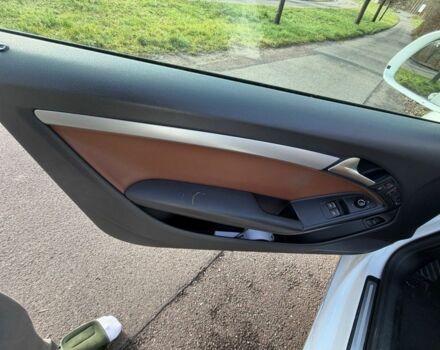 Белый Ауди А5, объемом двигателя 3 л и пробегом 440 тыс. км за 4112 $, фото 3 на Automoto.ua