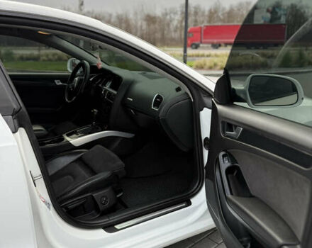 Белый Ауди А5, объемом двигателя 2 л и пробегом 282 тыс. км за 9999 $, фото 53 на Automoto.ua