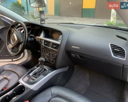Белый Ауди А5, объемом двигателя 2 л и пробегом 297 тыс. км за 9800 $, фото 2 на Automoto.ua