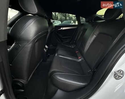 Білий Ауді A5, об'ємом двигуна 1.98 л та пробігом 244 тис. км за 13300 $, фото 14 на Automoto.ua
