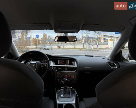 Белый Ауди А5, объемом двигателя 1.98 л и пробегом 196 тыс. км за 11600 $, фото 10 на Automoto.ua