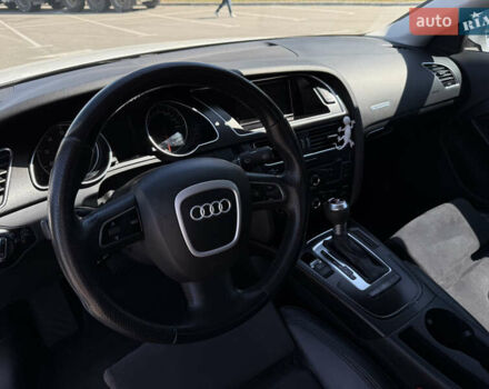 Белый Ауди А5, объемом двигателя 1.98 л и пробегом 152 тыс. км за 11900 $, фото 15 на Automoto.ua