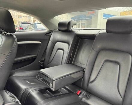 Білий Ауді A5, об'ємом двигуна 2 л та пробігом 220 тис. км за 8900 $, фото 9 на Automoto.ua