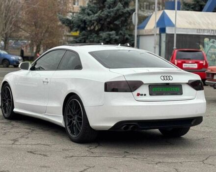 Білий Ауді A5, об'ємом двигуна 2 л та пробігом 220 тис. км за 8900 $, фото 5 на Automoto.ua