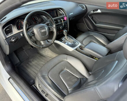 Белый Ауди А5, объемом двигателя 1.98 л и пробегом 218 тыс. км за 9990 $, фото 19 на Automoto.ua