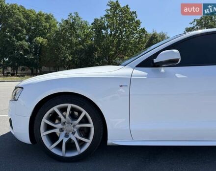 Білий Ауді A5, об'ємом двигуна 1.98 л та пробігом 152 тис. км за 13300 $, фото 4 на Automoto.ua