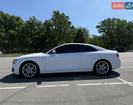 Белый Ауди А5, объемом двигателя 1.98 л и пробегом 152 тыс. км за 12300 $, фото 4 на Automoto.ua