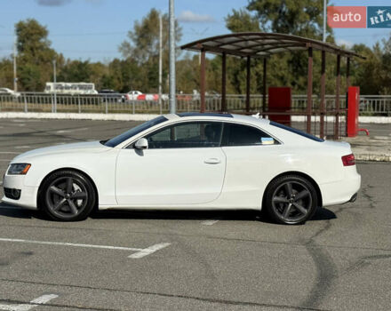 Белый Ауди А5, объемом двигателя 1.98 л и пробегом 218 тыс. км за 9990 $, фото 4 на Automoto.ua