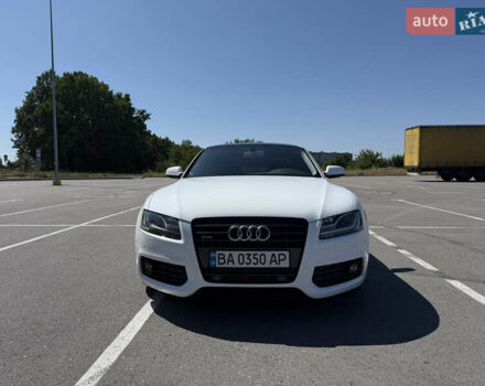 Белый Ауди А5, объемом двигателя 1.98 л и пробегом 152 тыс. км за 11900 $, фото 12 на Automoto.ua