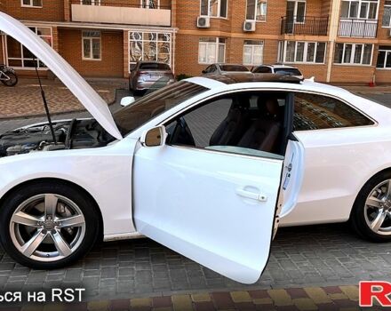 Белый Ауди А5, объемом двигателя 2 л и пробегом 115 тыс. км за 14500 $, фото 2 на Automoto.ua