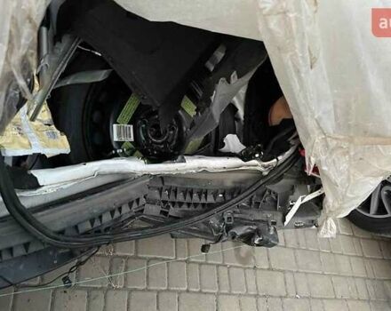 Белый Ауди А5, объемом двигателя 2 л и пробегом 145 тыс. км за 8000 $, фото 2 на Automoto.ua