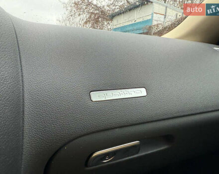 Білий Ауді A5, об'ємом двигуна 2 л та пробігом 259 тис. км за 10000 $, фото 19 на Automoto.ua