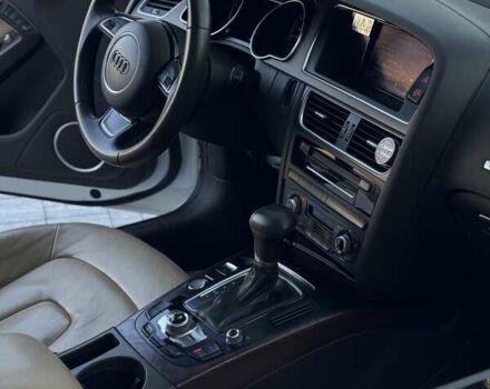 Белый Ауди А5, объемом двигателя 1.98 л и пробегом 111 тыс. км за 16000 $, фото 8 на Automoto.ua