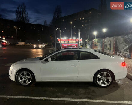 Білий Ауді A5, об'ємом двигуна 2 л та пробігом 259 тис. км за 10000 $, фото 2 на Automoto.ua