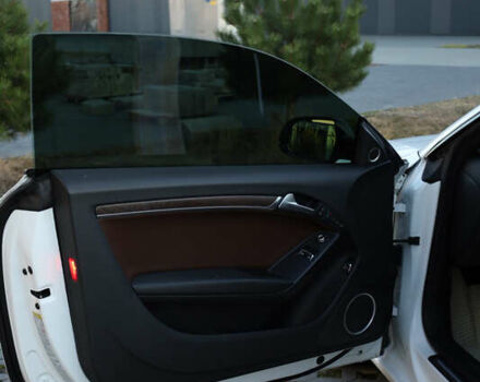 Ауди А5 2013 в Хмельницком на Automoto.ua Белый Ауди А5, объемом двигателя 2 л и пробегом 181 тыс. км за 15000 $, фото 12 на Automoto.ua