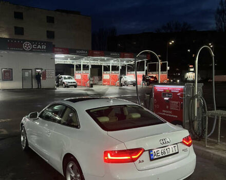 Білий Ауді A5, об'ємом двигуна 2 л та пробігом 259 тис. км за 10000 $, фото 8 на Automoto.ua