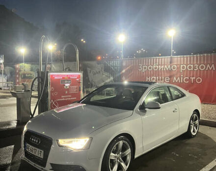Білий Ауді A5, об'ємом двигуна 2 л та пробігом 259 тис. км за 10000 $, фото 12 на Automoto.ua