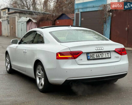 Білий Ауді A5, об'ємом двигуна 2 л та пробігом 259 тис. км за 10000 $, фото 5 на Automoto.ua