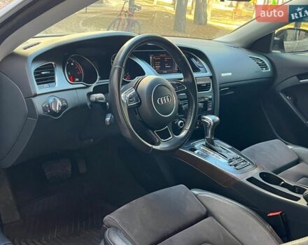 Білий Ауді A5, об'ємом двигуна 2 л та пробігом 200 тис. км за 11800 $, фото 9 на Automoto.ua
