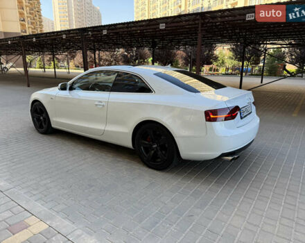 Білий Ауді A5, об'ємом двигуна 2 л та пробігом 135 тис. км за 13500 $, фото 6 на Automoto.ua