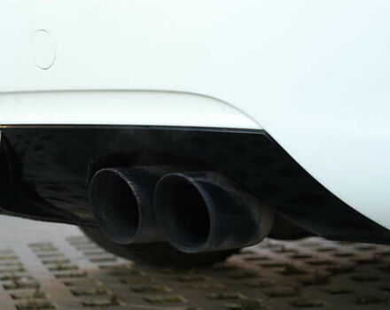 Ауди А5 2013 в Хмельницком на Automoto.ua Белый Ауди А5, объемом двигателя 2 л и пробегом 181 тыс. км за 15000 $, фото 15 на Automoto.ua