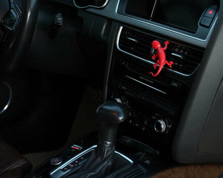 Ауди А5 2013 в Хмельницком на Automoto.ua Белый Ауди А5, объемом двигателя 2 л и пробегом 181 тыс. км за 15000 $, фото 5 на Automoto.ua