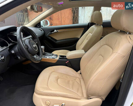 Білий Ауді A5, об'ємом двигуна 2 л та пробігом 259 тис. км за 10000 $, фото 29 на Automoto.ua