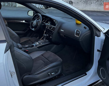 Белый Ауди А5, объемом двигателя 2 л и пробегом 204 тыс. км за 13500 $, фото 3 на Automoto.ua