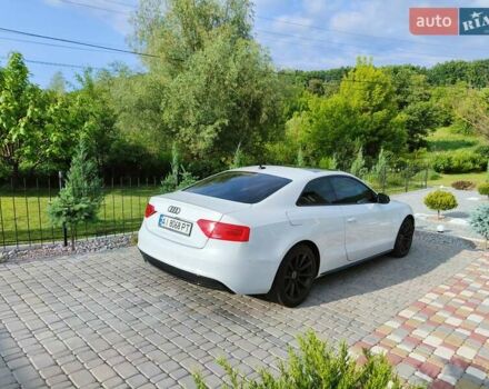 Білий Ауді A5, об'ємом двигуна 2 л та пробігом 210 тис. км за 12000 $, фото 9 на Automoto.ua