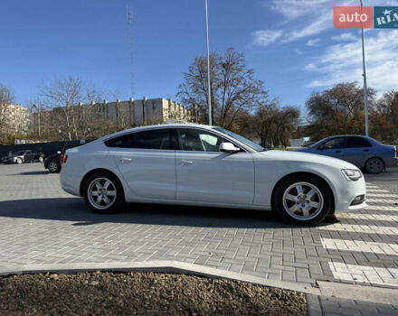 Білий Ауді A5, об'ємом двигуна 1.97 л та пробігом 129 тис. км за 17500 $, фото 15 на Automoto.ua