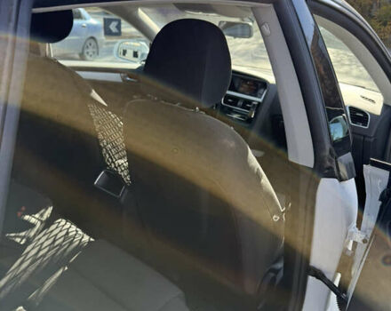 Білий Ауді A5, об'ємом двигуна 1.97 л та пробігом 129 тис. км за 17500 $, фото 12 на Automoto.ua