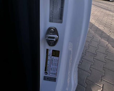 Білий Ауді A5, об'ємом двигуна 2 л та пробігом 112 тис. км за 14000 $, фото 15 на Automoto.ua