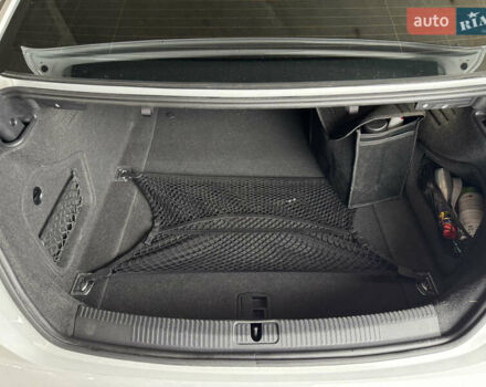 Белый Ауди А5, объемом двигателя 1.98 л и пробегом 159 тыс. км за 23400 $, фото 11 на Automoto.ua