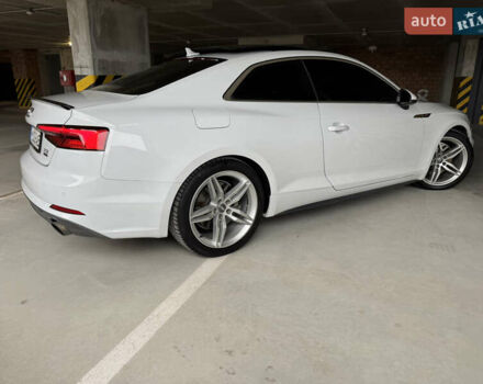 Белый Ауди А5, объемом двигателя 1.98 л и пробегом 159 тыс. км за 23400 $, фото 12 на Automoto.ua