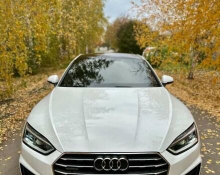 Белый Ауди А5, объемом двигателя 1.98 л и пробегом 190 тыс. км за 21000 $, фото 1 на Automoto.ua