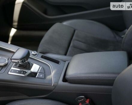 Білий Ауді A5, об'ємом двигуна 2 л та пробігом 56 тис. км за 25999 $, фото 10 на Automoto.ua